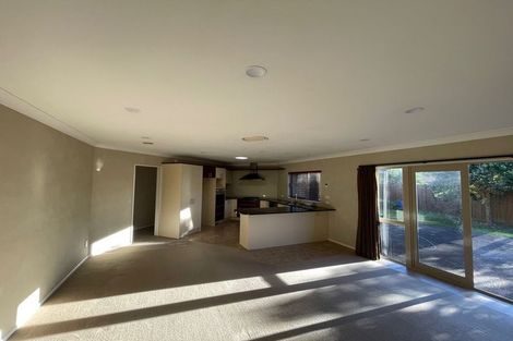 Photo of property in 9 Elwyn Close, Flat Bush, Auckland, 2016