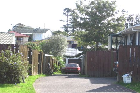 Photo of property in 2/63 Hindmarsh Street, Henderson, Auckland, 0612