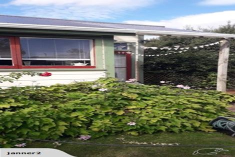 Photo of property in 58 Jellicoe Street, Martinborough, 5711