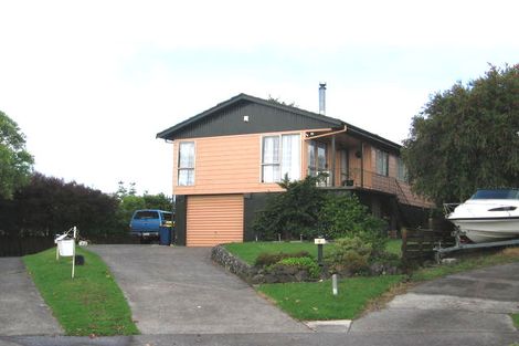 Photo of property in 9 George Herring Place, Glen Eden, Auckland, 0602