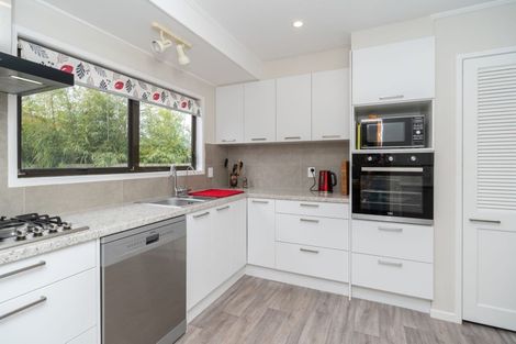 Photo of property in 108u8 Old Farm Road, Hamilton East, Hamilton, 3216
