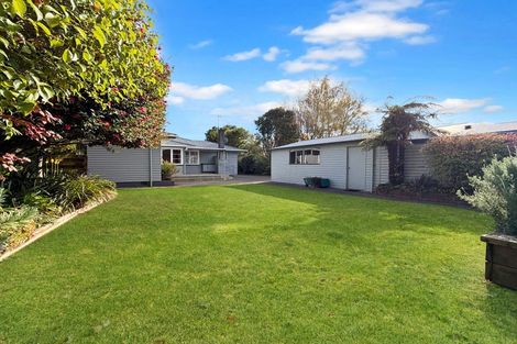 Photo of property in 44 Queenwood Road, Levin, 5510