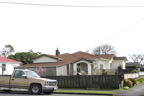 Photo of property in 52 Pembroke Road, Stratford, 4332