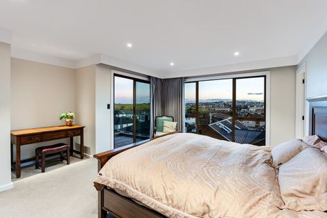 Photo of property in 4 Hanikura Street, Long Bay, Auckland, 0630