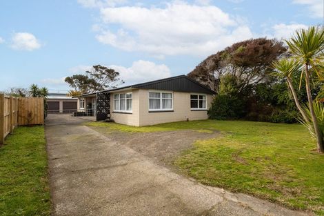 Photo of property in 53 Toru Road, Paraparaumu Beach, Paraparaumu, 5032