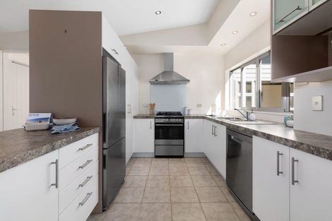 Photo of property in 18 Dusky Crescent, Aotea, Porirua, 5024