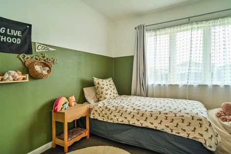 Photo of property in 433 Dalcross Street, Mayfair, Hastings, 4122