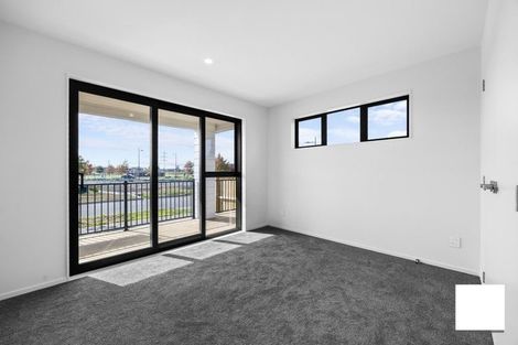 Photo of property in 7 Awhi Way, Karaka, 2578