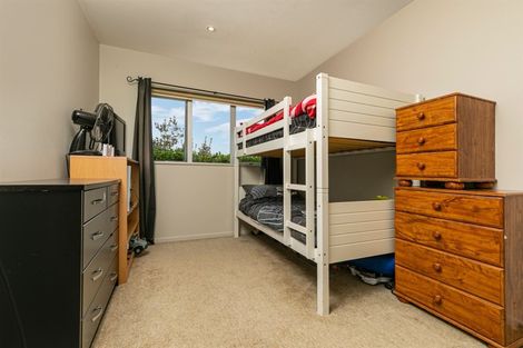 Photo of property in 48 Makora Road, Massey, Auckland, 0614