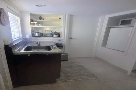 Photo of property in 7 Pah Road, Cockle Bay, Auckland, 2014
