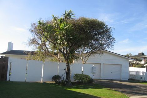 Photo of property in 16 The Quarterdeck, Whitby, Porirua, 5024