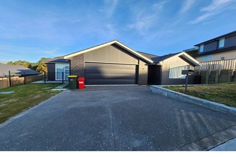Photo of property in 12 Topsail Way, Whitby, Porirua, 5024