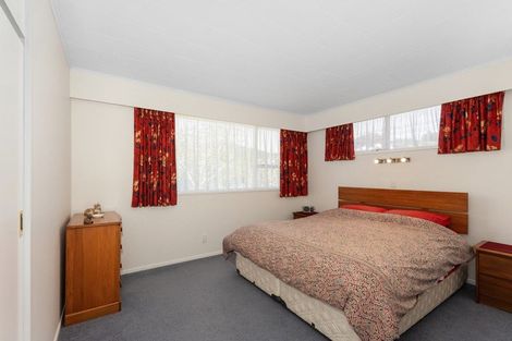 Photo of property in 1 Dunrobin Grove, Silverstream, Upper Hutt, 5019