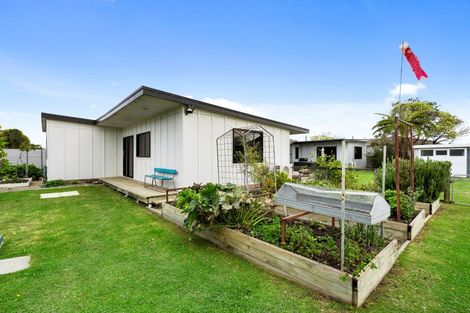 Photo of property in 1 Grey Street, Bay View, Napier, 4104