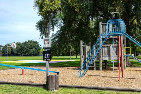 Photo of property in 86 Blankney Street, Hornby, Christchurch, 8042