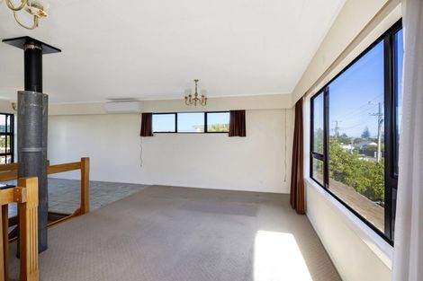 Photo of property in 12 Moana Street, Otaki Beach, Otaki, 5512