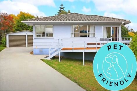 Photo of property in 64 Donovan Avenue, Massey, Auckland, 0614