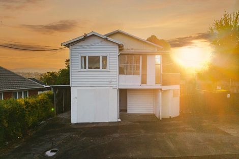 Photo of property in 72 Don Buck Road, Massey, Auckland, 0614
