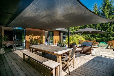 Photo of property in 19 Glenaray Crescent, Wanaka, 9305