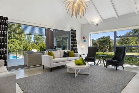 Photo of property in 102 Oxford Street, Martinborough, 5711