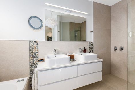 Photo of property in 80 Waipunahau Road, Waikanae, 5036