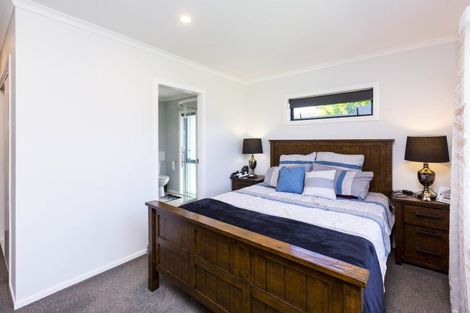 Photo of property in 5 Poulson Grove, Trentham, Upper Hutt, 5018