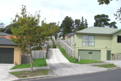 Photo of property in 28 Hewlett Road, Massey, Auckland, 0614