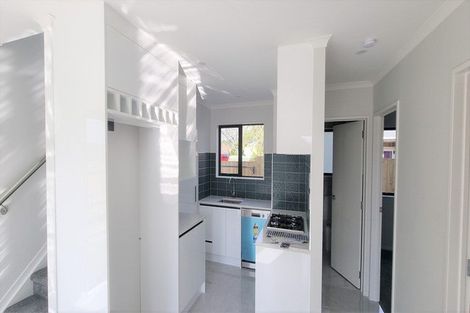Photo of property in 425f Great South Road, Opaheke, 2113
