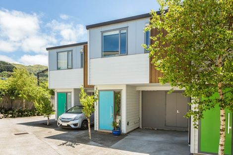 Photo of property in 12/7u Handyside Street, Tawa, Wellington, 5028