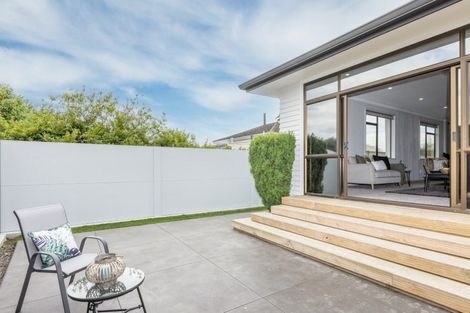 Photo of property in 14 Church Road, Taradale, Napier, 4112
