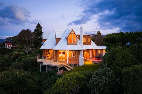 Photo of property in 96 Clifton Terrace, Fitzherbert, Palmerston North, 4410