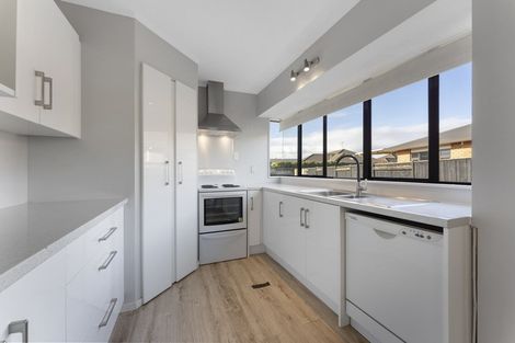 Photo of property in 47 Peppertree Glade, Kelvin Grove, Palmerston North, 4414