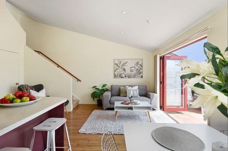 Photo of property in 33f Florence Avenue, Orewa, 0931