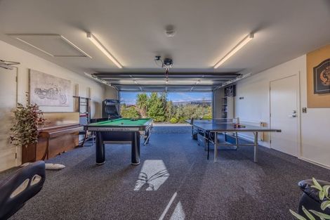 Photo of property in 10 Jack Young Place, Albert Town, Wanaka, 9305