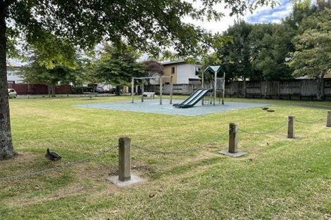 Photo of property in 29 Verdale Circle, Glen Eden, Auckland, 0602