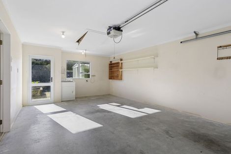 Photo of property in 18 Millwood Place, Silverstream, Upper Hutt, 5019