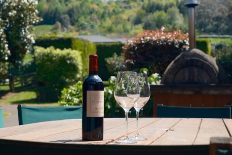 Photo of property in 10 Atkins Lane, Hamurana, Rotorua, 3097