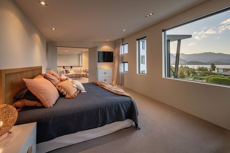 Photo of property in 35 Ridgecrest, Wanaka, 9305