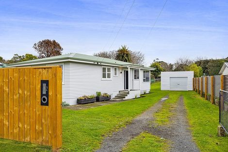 Photo of property in 2 Puriri Street, Hawera, 4610