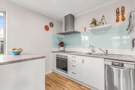 Photo of property in 5 Lance Way, Papamoa, 3118