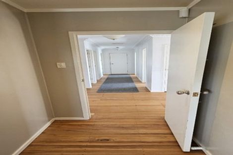 Photo of property in 28 Velma Road, Hillcrest, Auckland, 0627