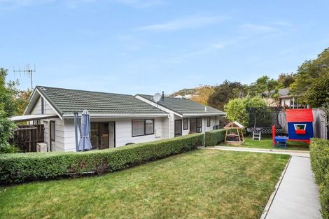 Photo of property in 19 Seagull Place, Whitby, Porirua, 5024