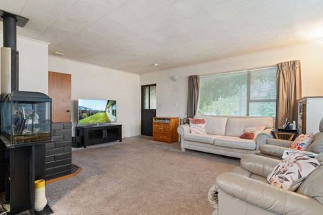 Photo of property in 2 Loasby Place, Greytown, 5712