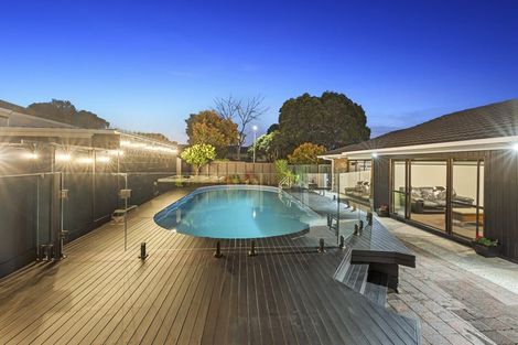 Photo of property in 13 Kurnell Drive, Botany Downs, Auckland, 2010