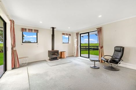 Photo of property in 1200 Redhill Road, Te Kopuru, Dargaville, 0371