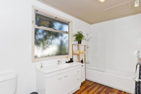Photo of property in 46d Percy Road, Papamoa Beach, Papamoa, 3118