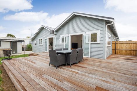 Photo of property in 7 Pirie Street, Palmerston North, 4410