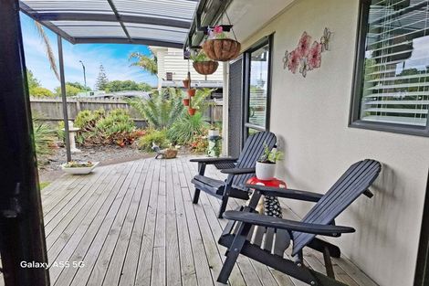 Photo of property in 45 Riverstone Road, Te Atatu Peninsula, Auckland, 0610