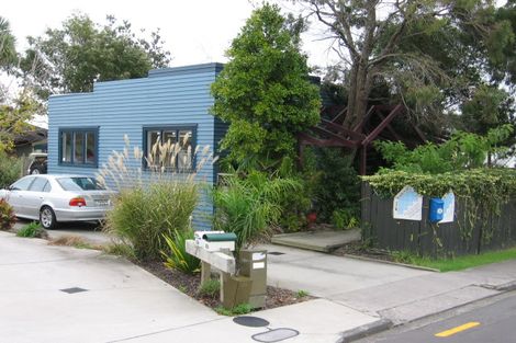 Photo of property in 49 Pakuranga Road, Pakuranga, Auckland, 2010