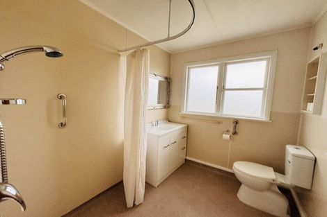 Photo of property in 14 Kiwi Court, Roslyn, Palmerston North, 4414